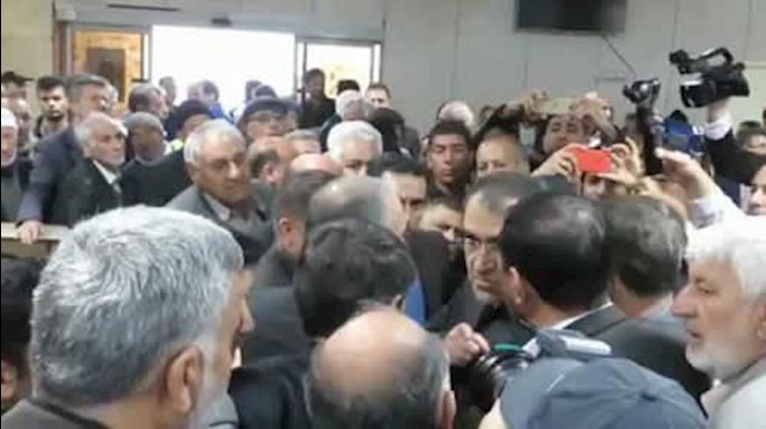 إيران..إهانة وزيرالصحة لحکومة الملا روحاني إلی قائممقام مدينة بدرة في محافظة ايلام