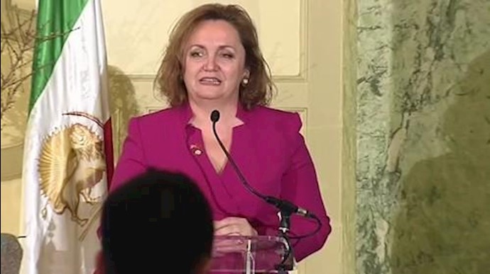 الاجتماع السنوي للمقاومة الإيرانية في واشنطن بمناسبة حلول عيد ”نيروز“ رأس السنة الإيرانية بحضور شخصيات سياسية أميرکية وعالمية