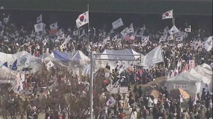 سيؤل تستعد للانتخابات الرئاسية المبکرة في ظل شبح الاضطرابات