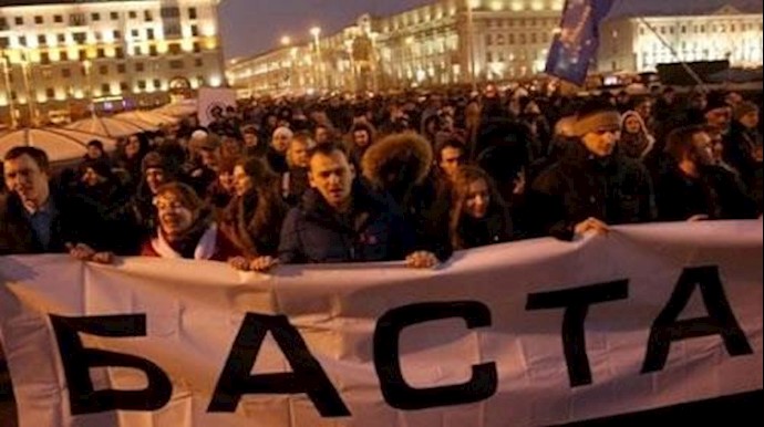 توقيف 17 شخصا في بيلاروس بعد تظاهرات معارضة للرئيس لوکاشنکو