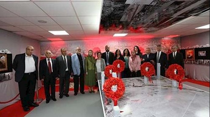 شتان ما بين موقفين