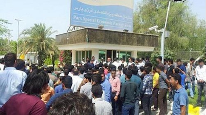 إيران.. تجمع احتجاجي عمالي في عسلوية
