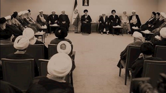 إيران..هجوم خامنئي علی روحاني لدی استقباله لأعضاء مجلس الخبراء