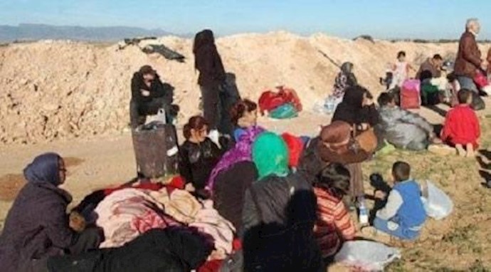 39 امرأة وطفلاَ سوريا يقضون ليلتهم الثالثة علی الحدود المغربية الجزائرية
