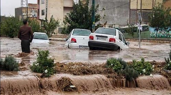 إيران.. ارتفاع عدد ضحايا السيول المدمرة في 6 محافظات