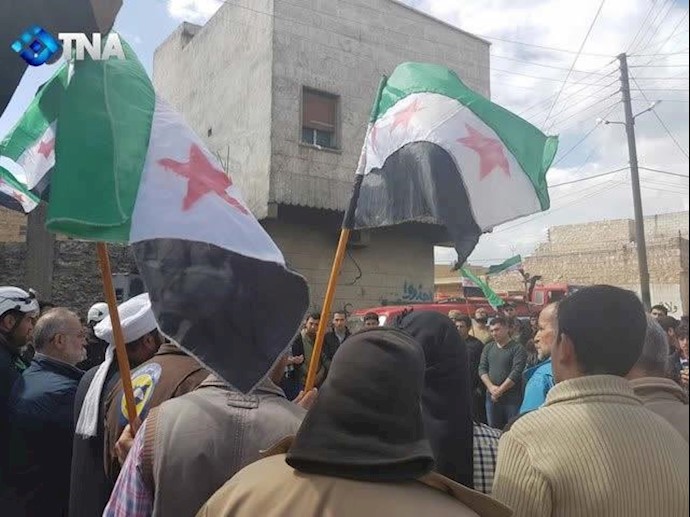 مظاهرات جديدة في سوريا.. "إذا کان الأسد حيواناً ماذا نسمي من يحميه"