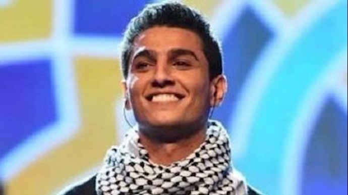 محمد عساف يخوض تحدي الماء والملح تضامناً مع إضراب الأسری الفلسطينيين+فيديو