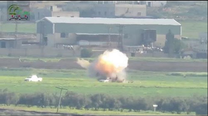 18 صاروخ تاو يفتک بسيارة مليئة بالشبيحة الموالية للنظام الإيراني في ريف حماة +فيديو