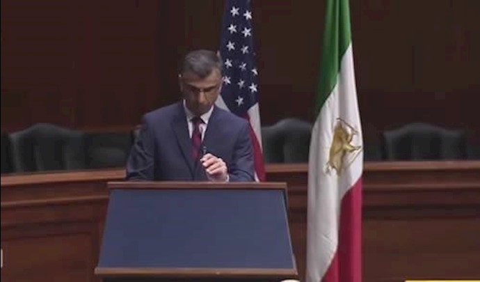 مجلس الشيوخ الامريکي :مناشدة لإدخال الحرس في قائمة الإرهاب الأمريکية والعقوبات الشاملة الأخری ضد النظام