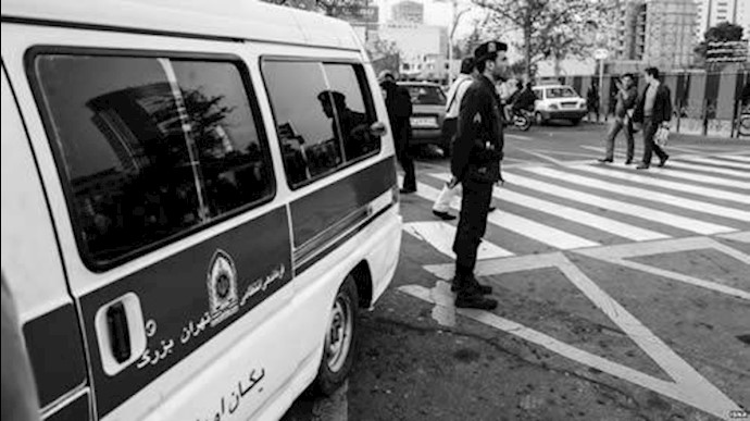 انتشار الوحدات الخاصة وقوی الأمن الداخلي في الشوارع والساحات المرکزية في طهران