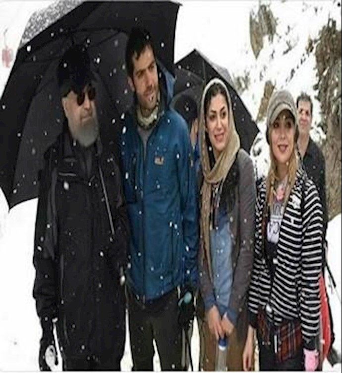 کسب السلطة وحفظها مهما کلف الثمن