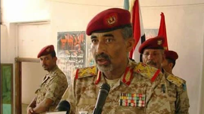 الحوثيون يهددون بإرسال وزير الدفاع السابق لإيران