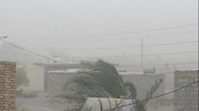 إيران..ذرات الغبار تجتاح مدينة مهران