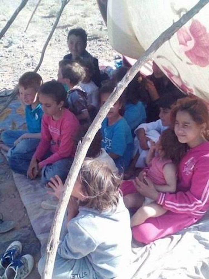 أين وصلت قضية اللاجئين السوريين العالقين بين المغرب والجزائر؟+ فيديو