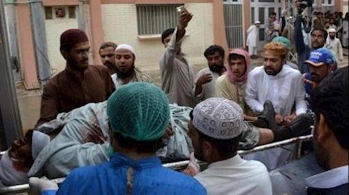قتيلا علی الاقل وعشرات الجرحی في تفجير في بلوشستان جنوب غرب باکستان