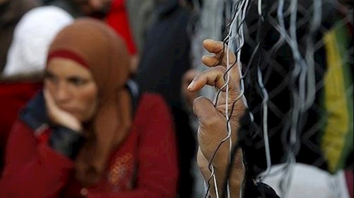 الاتحاد الأوروبي يهدد بولندا والمجربشأن حصص استقبال اللاجئين