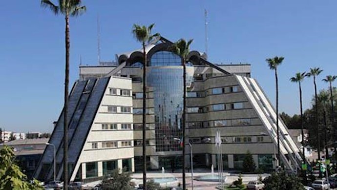 إيران..استدعاء اللجنة الإنضباطية القمعية لطلاب جامعة المحتجين