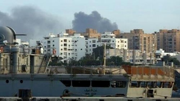 28 قتيلا علی الاقل في معارک عنيفة في وسط العاصمة الليبية