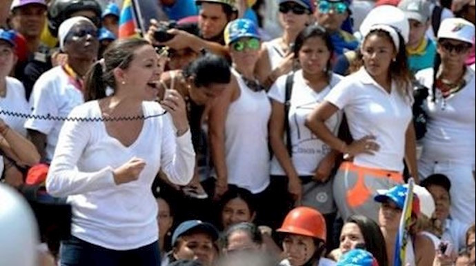 تظاهرات نسائية معارضة ومؤيدة في شوارع فنزويلا مع استمرار التوتر