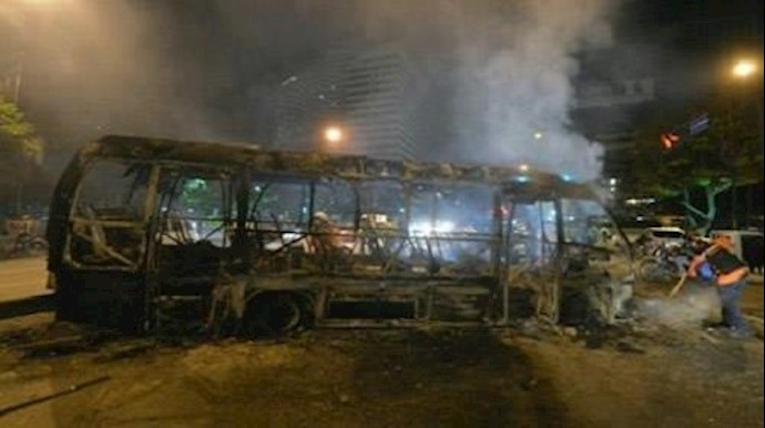 مواجهات بين الشرطة ومتظاهرين حاولوا التقدم باتجاه قاعدة عسکرية في فنزويلا