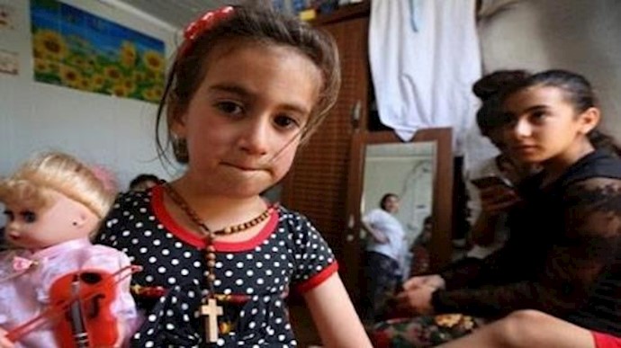کريستينا في حضن عائلتها بعد ثلاثة أعوام علی خطفها من داعش بالعراق