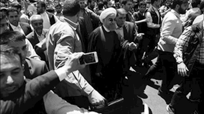 باطلاقهم شعارات.. أزلام خامنئي يجبرون روحاني يهرب من المشهد +فيديو