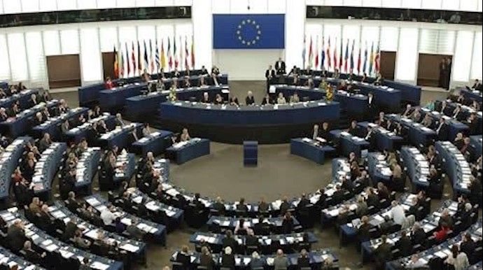 الاتحاد الأوروبي يکشف عن خطة دفاعية لمواجهة التحديات الأمنية