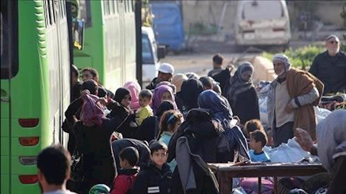 معارض سوري: نظام الأسد يهدف إلی إحداث تغيير ديموغرافي في حمص وحماة