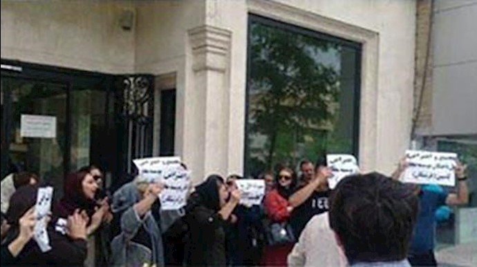 تجمع احتجاجي للمغبونين المنهوبة أموالهم