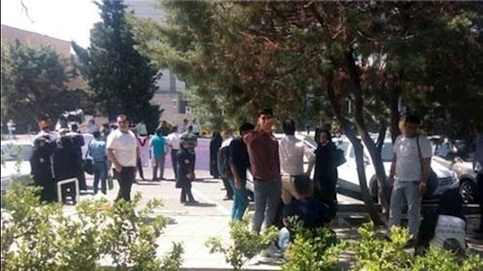 إيران..تجمع مساعدي الممرضين مقابل وزارة الصحة