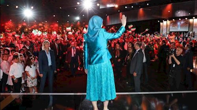 معالجة المشکلة و ليس الهروب منها