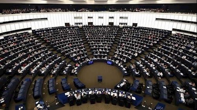 برلمان أوروبا يطالب بمحکمة دولية للجرائم بالعراق وسوريا