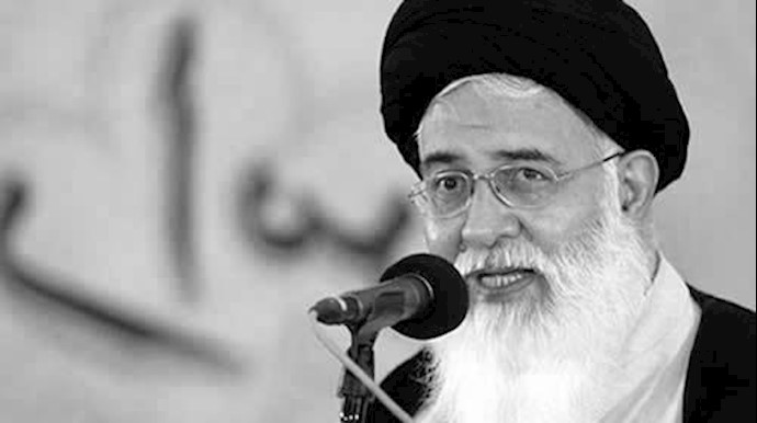 ممثل خامنئي: المعارض للولي الفقيه ليس مسلما!