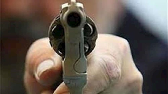 إيران.. مقتل رئيس مرکز الشرطة بمحافظة بوشهر علی يد جندي