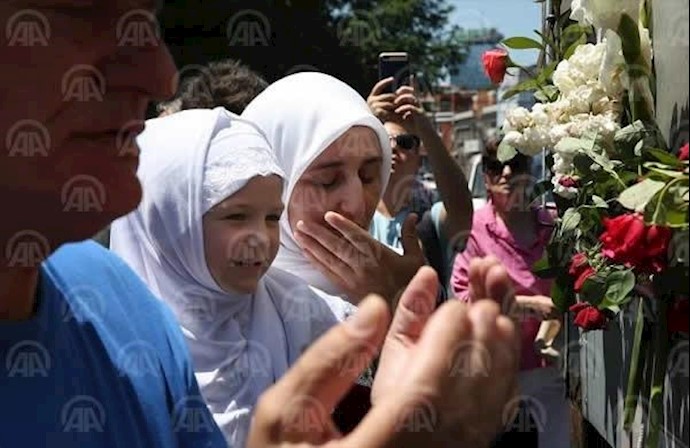 بعد 22 عامًا.. دفن رفات 71 ضحية من مذبحة سربرنيتسا