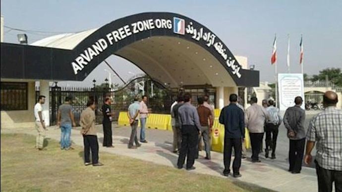 تجمع احتجاجي في کل من مدن طهران وبيرجند ورباط کريم
