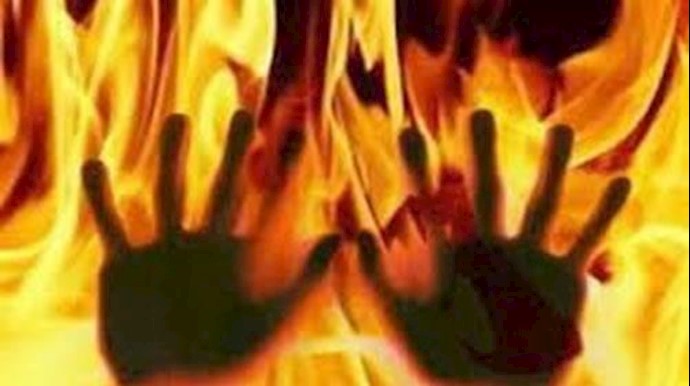 إيران..امرأه تحرق نفسها في مدينة آمول