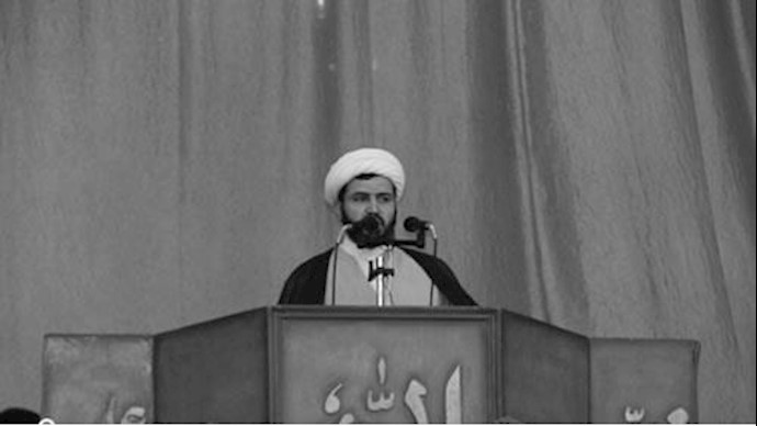 خطيب صلاة الجمعة: بالزي الحوزوي يتحدثون ضد قوات الحرس، والنفوذ وصل إلی هذا الحد