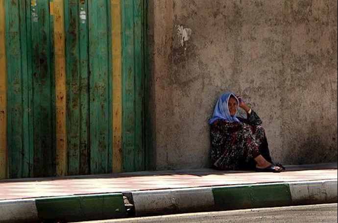 إيران..بالصور.. قلعة نوتشمن منطقة تمتلک ماء الشرب المالح وبدون مدرسة ومستشفی