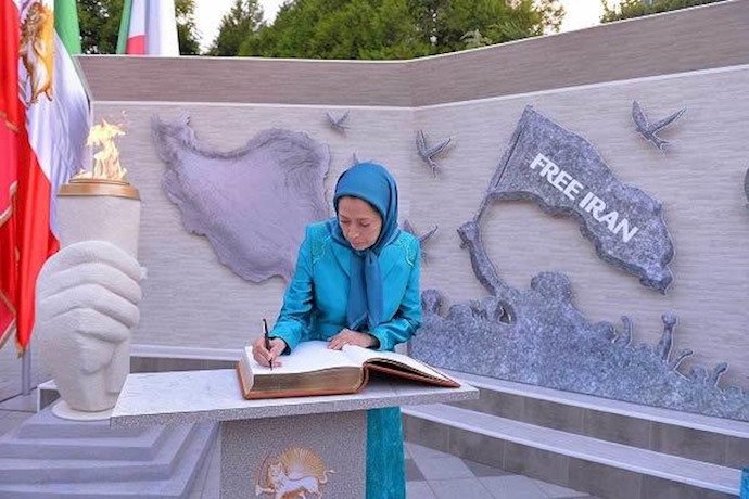 التضامن مع المقاومة التاريخية للشعب الايراني من أجل الحرية