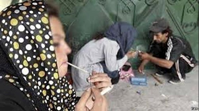 ادمان النساء في ايران وانخفاض المعدل السني للمصابين بالادمان