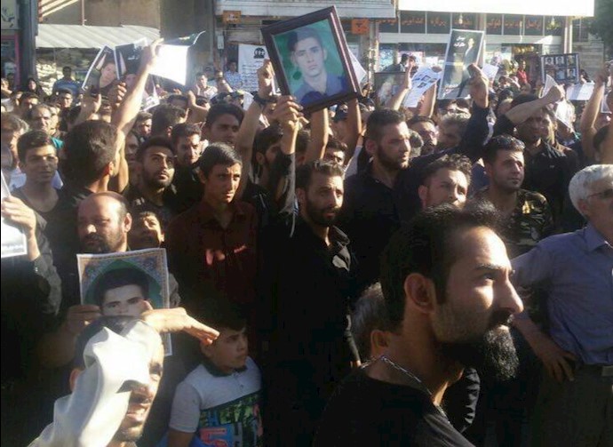 تجمعات احتجاجية في مدينتي ارومية وأراک الإيرانيتين