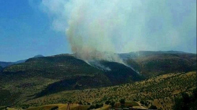 إيران.. حريق في مراتع غابات بجبل شاهو نتيجة إطلاقات مدفعية لقوات الحرس
