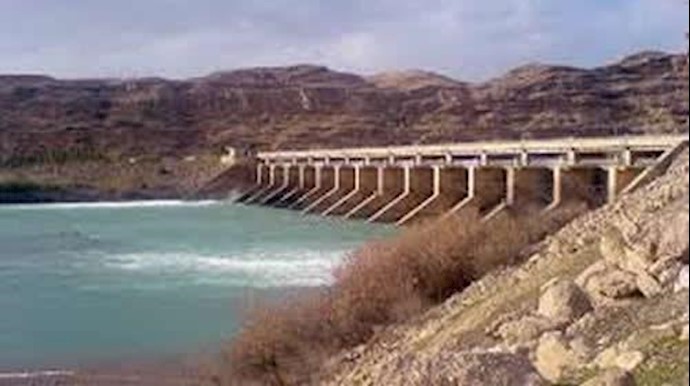 نهب ثروات الشعب الإيراني تحت عنوان تشييد سدود