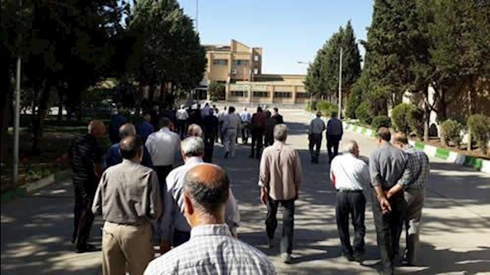 تجمعات احتجاجية عمالية في إيران