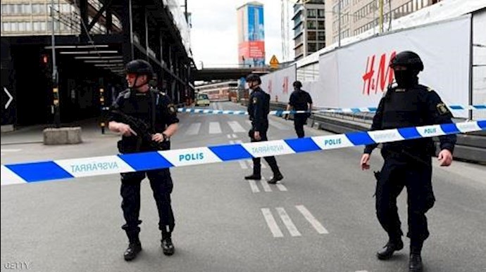 إيقاف شخص طعن ضابط شرطة بالعاصمة السويدية