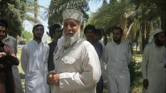 تجمع احتجاجي لأهالي مدينة«غشت» للإعتراض علی شحة الماء