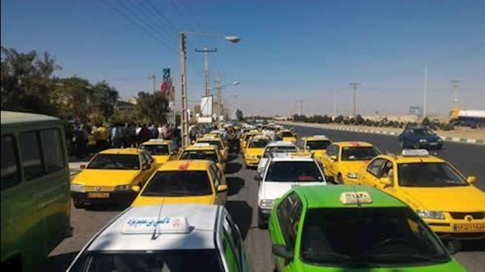 تجمع احتجاجي لسواق التکسي في طهران وشيراز ويزد