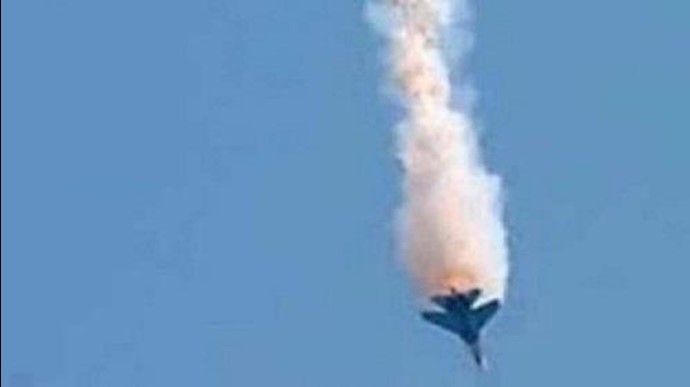 الجيش السوري الحر يسقط طائرة حربية للنظام في منطقة البادية السورية