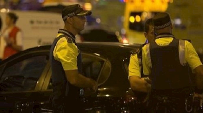 الشرطة الإسبانية تعتقل اثنين بينهم عربي يُشتبه في تورطهما بعملية الدهس في برشلونة وتقتل 5 آخرين